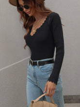 SCALLOP KNIT TOP - BLACK