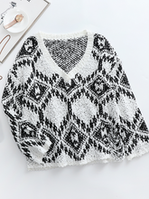 Geometric Pattern Ripped Side Hem Sweater - Black