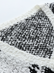 Geometric Pattern Ripped Side Hem Sweater - Black