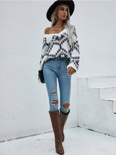 Geometric Pattern Ripped Side Hem Sweater - Cream