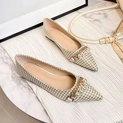 Normal Leather Casual Pearl Pointed Toe Formal Shoes