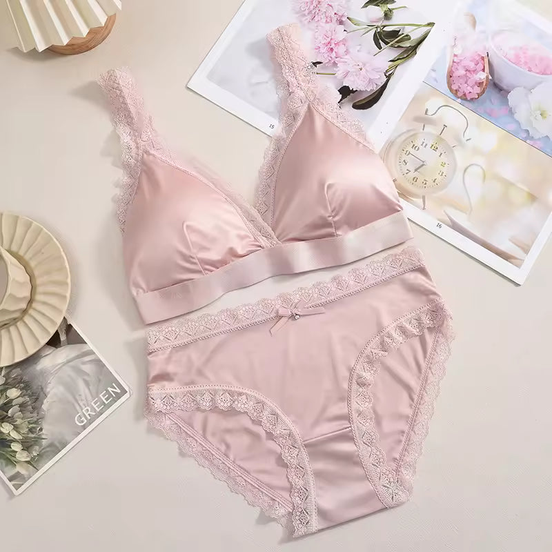 2Pcs Ice Silk Lace Breathable Triangle Panties Thin Briefs Set