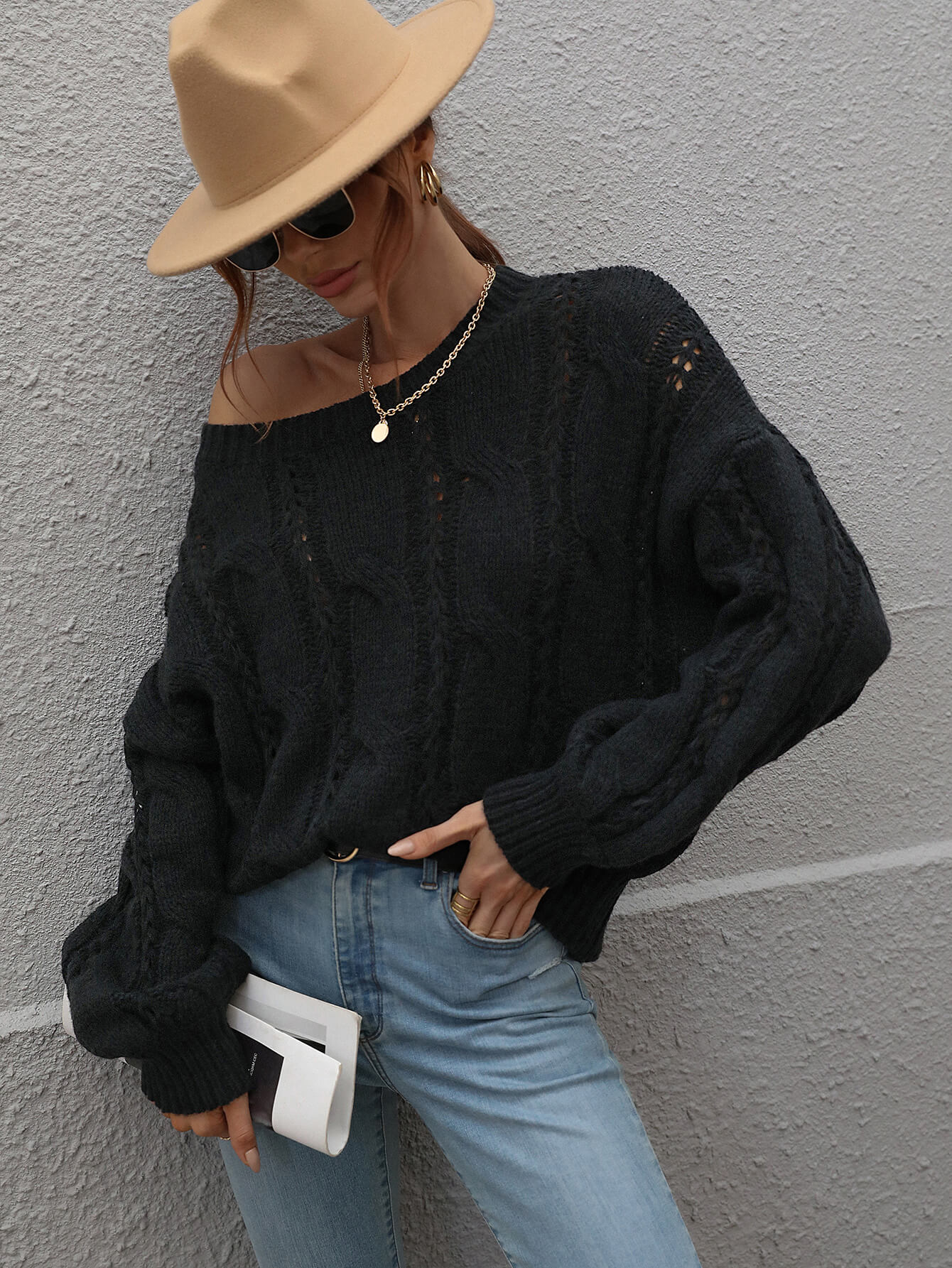 ZINNY KNIT SWEATER - BLACK