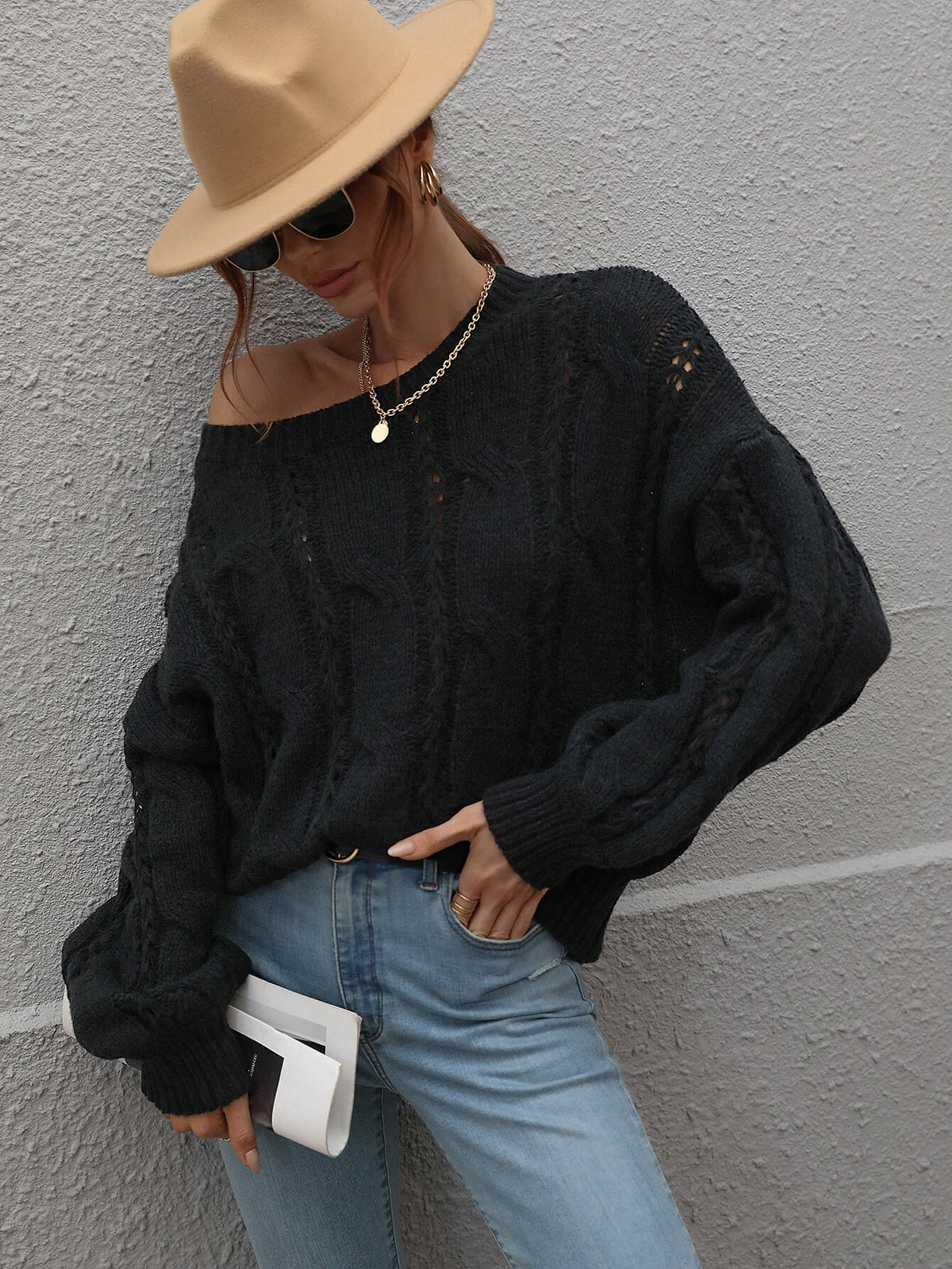 ZINNY KNIT SWEATER - BLACK