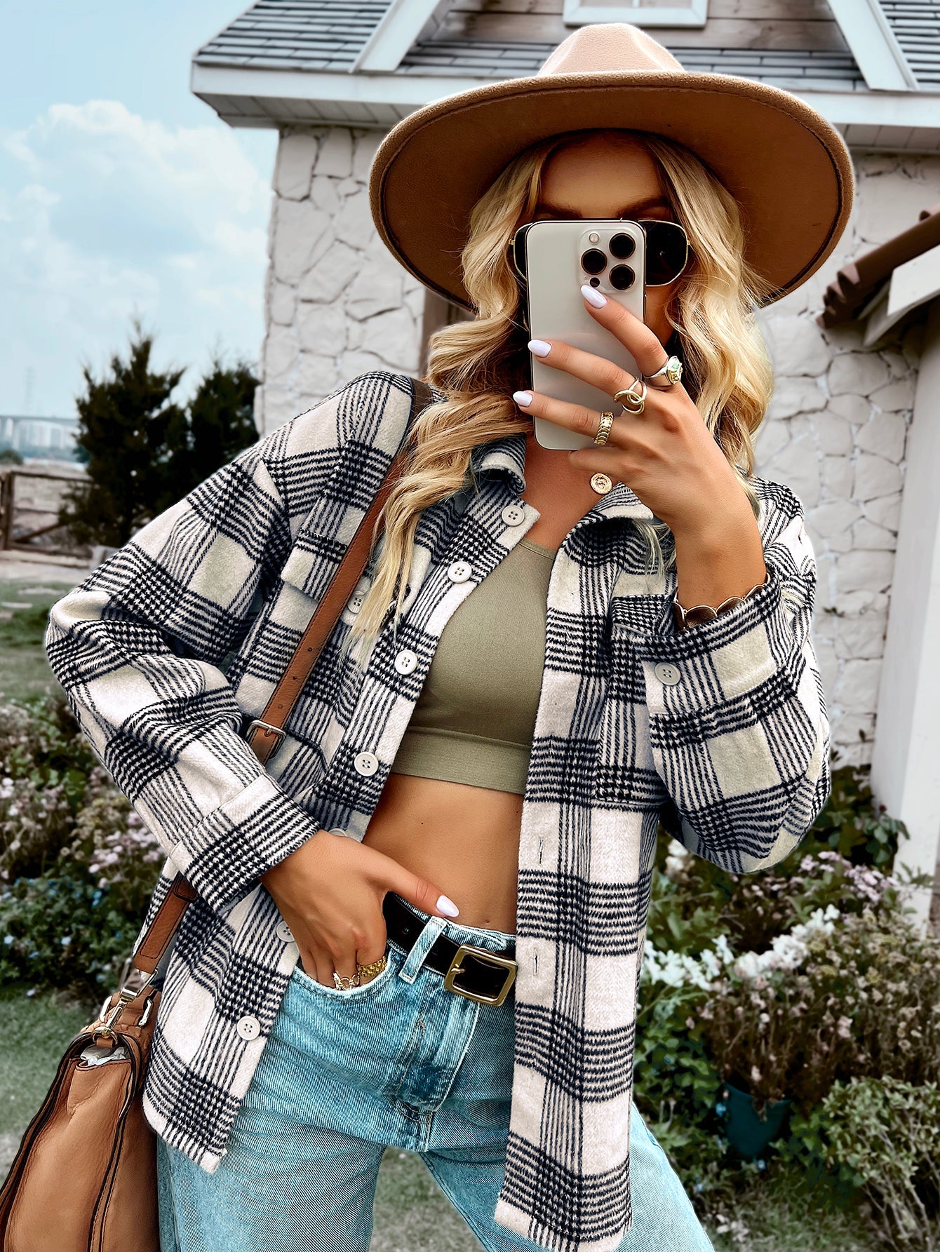 DISTRESSED PLAID SHACKET - BLACK