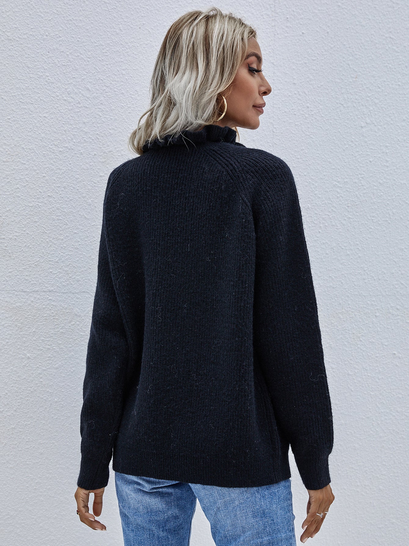MAKEDO Black Knit Sweater