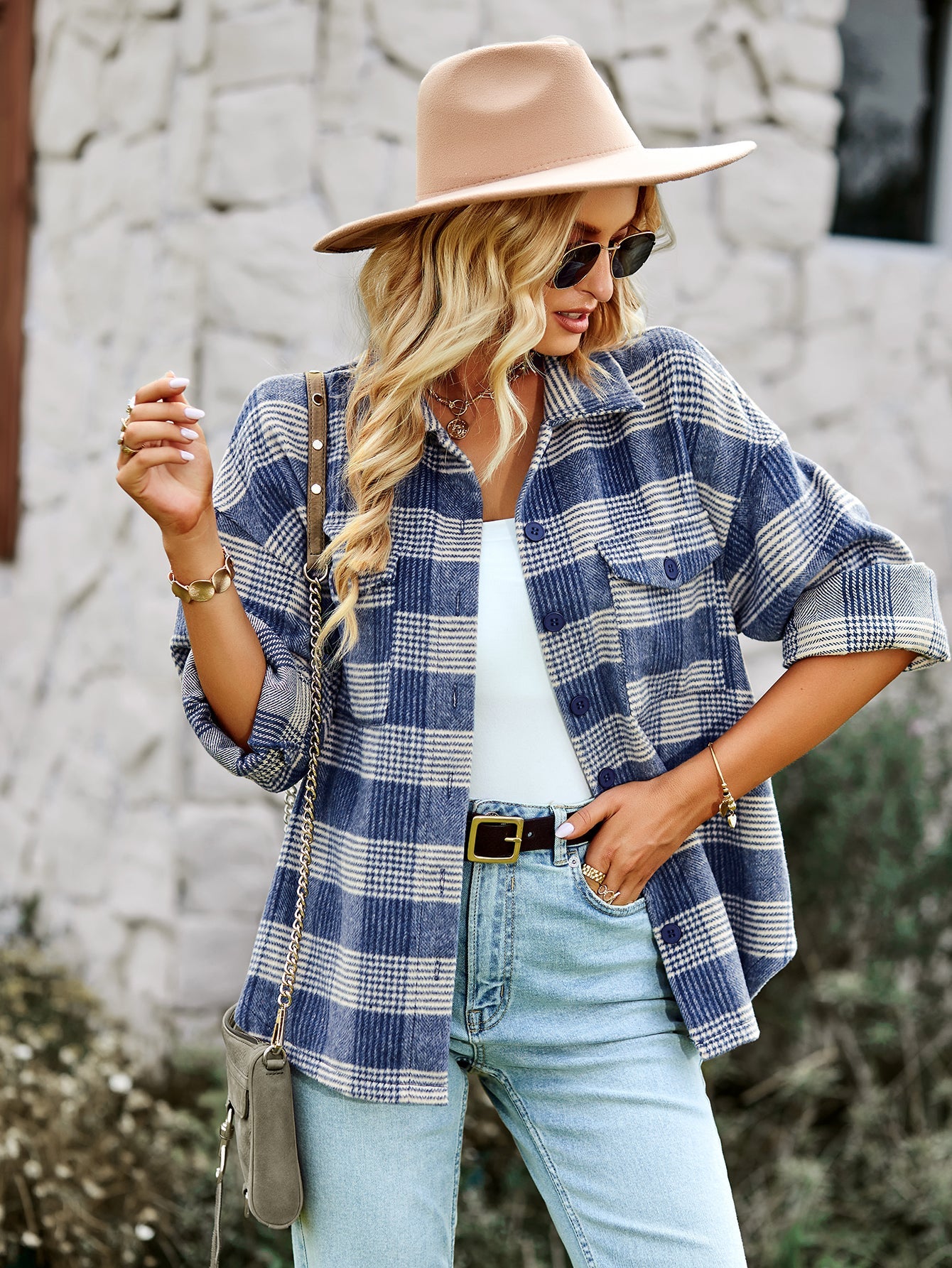 DISTRESSED PLAID SHACKET - BLUE