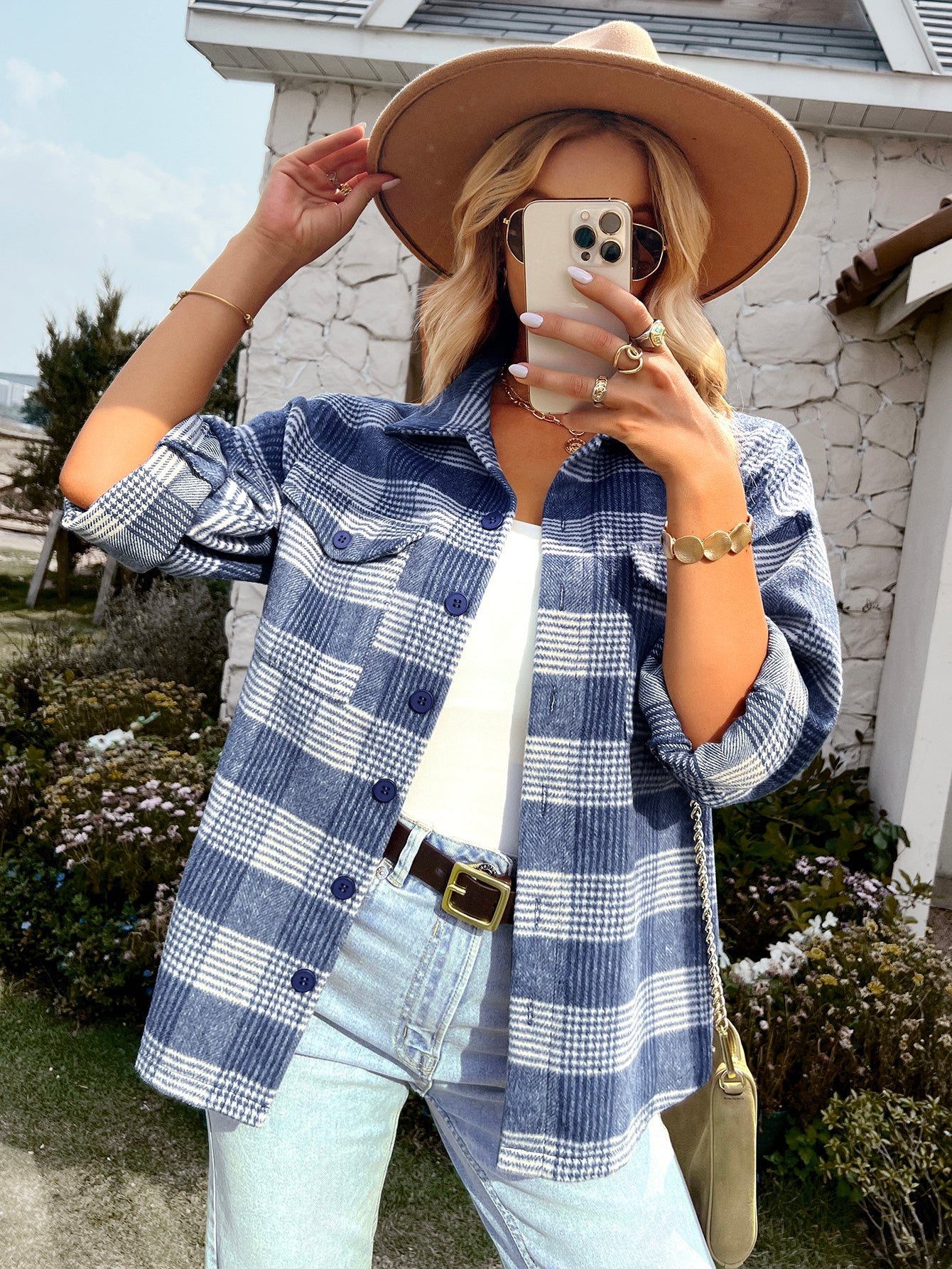 DISTRESSED PLAID SHACKET - BLUE