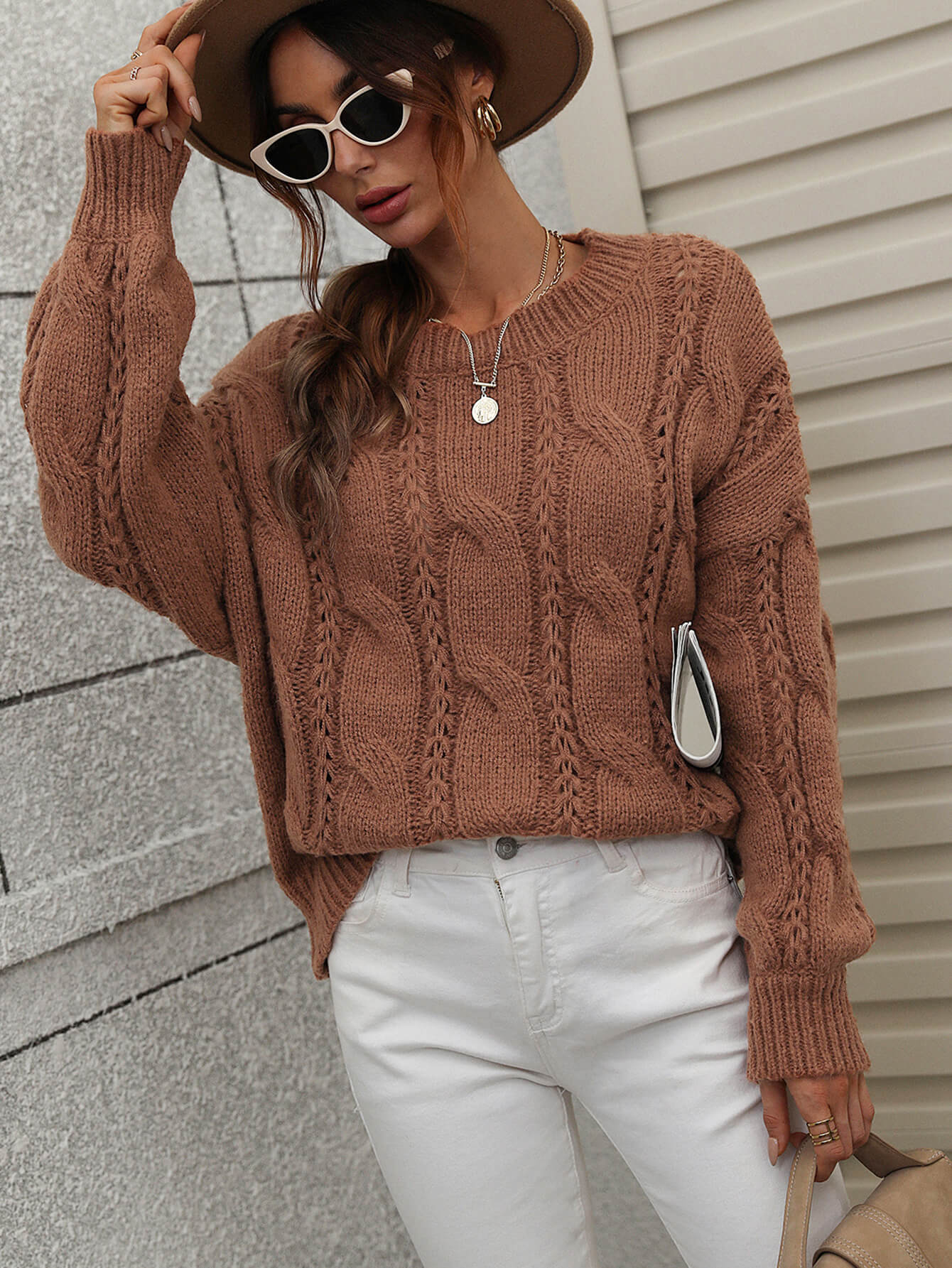 ZINNY KNIT SWEATER - BROWN