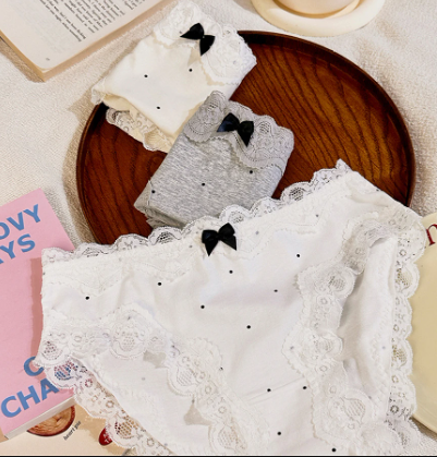 Casual Breathable Solid Lace Comfortable Middle Waist Triangle Dots Panties