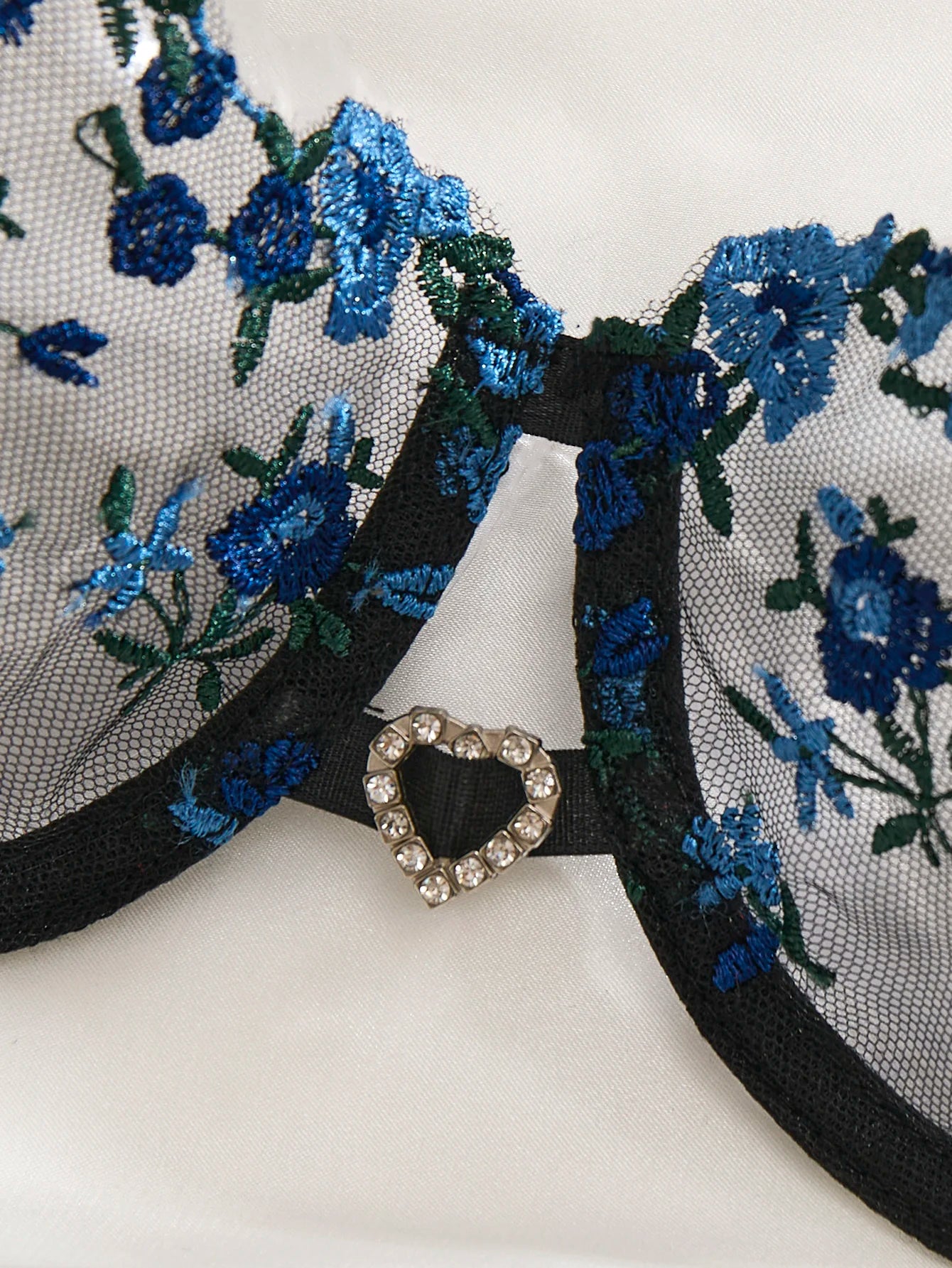 Casual Embroidered Stamen Semi Transparent Heart-Shaped Design Suitable