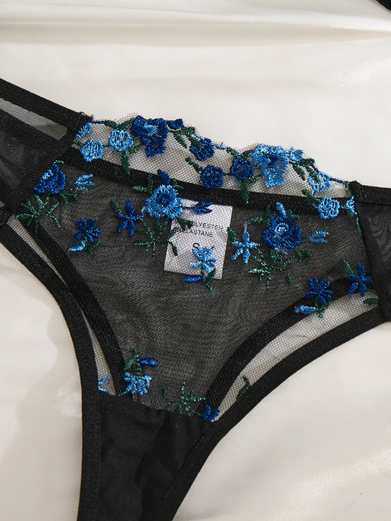 Casual Embroidered Stamen Semi Transparent Heart-Shaped Design Suitable