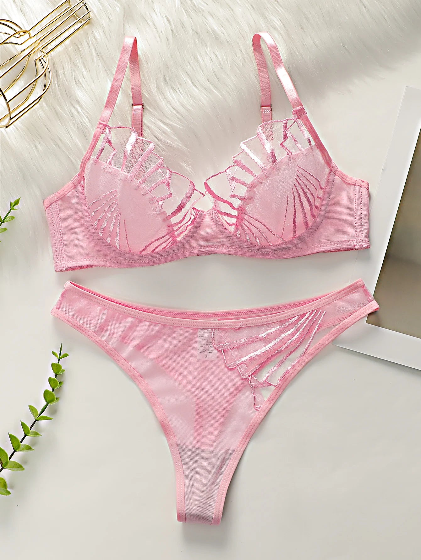 Casual New Design butterfly Line Mesh Plicing High-Quality Lingerie Set