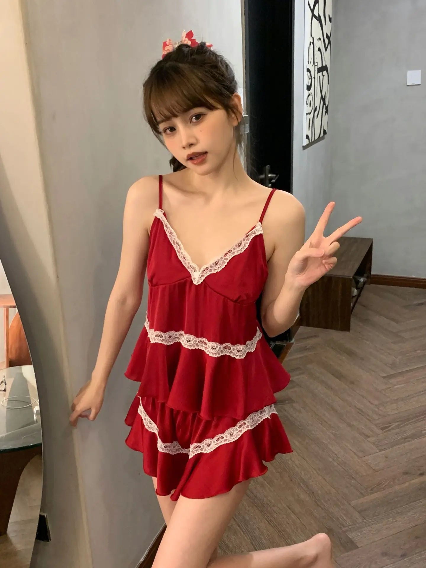 Casual Strap Top And Loose Satin Shorts V-Neck Sleepwear