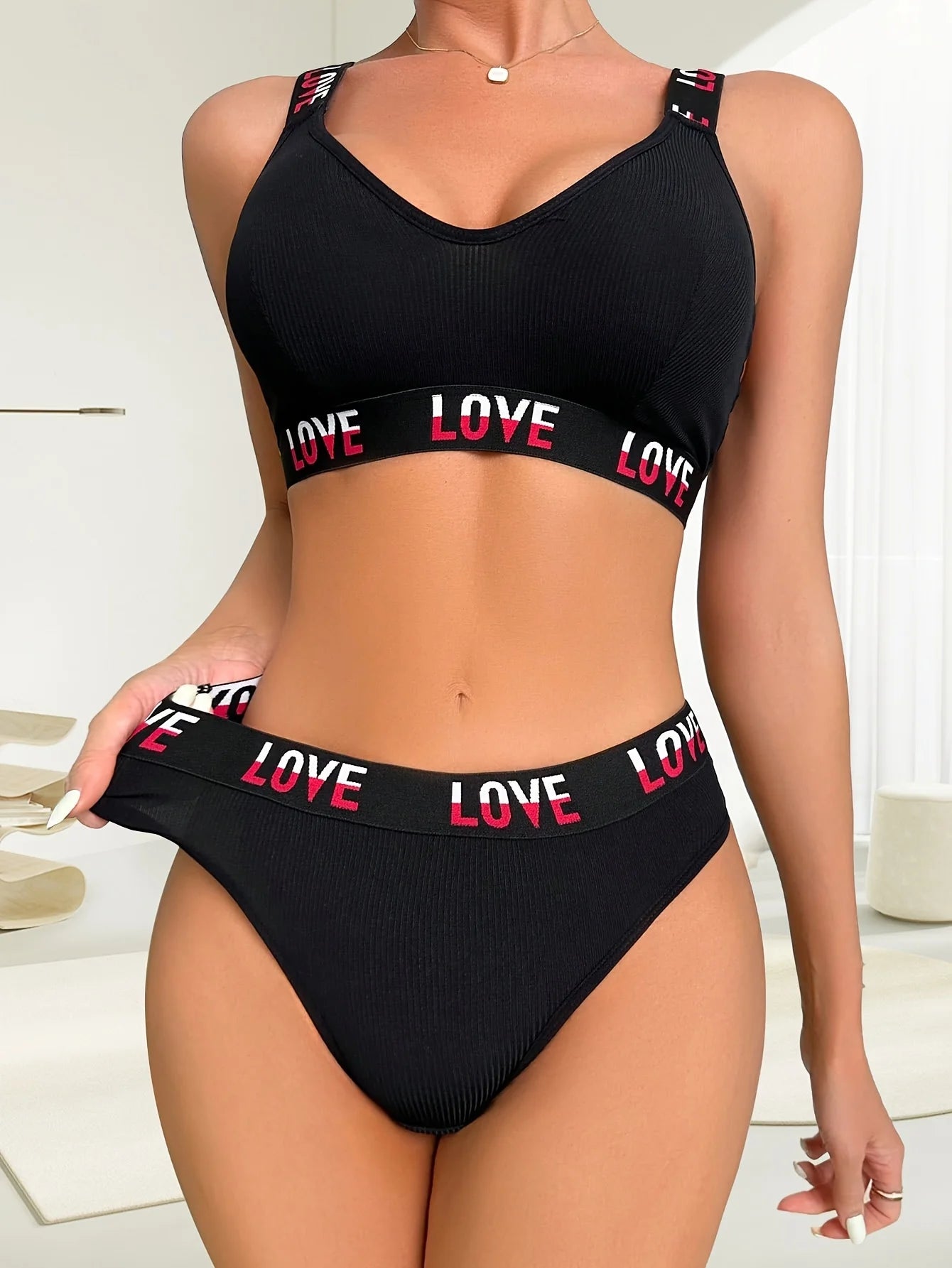 Color Bocking Letter Printed Thread Sports Bra Thong Underwear Set