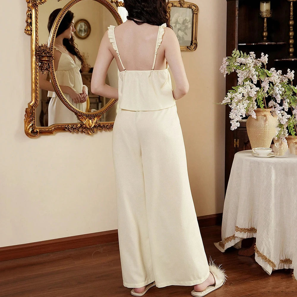 Elegant Cool and Comfortable Nightwear Sleeveless Pajamas Set