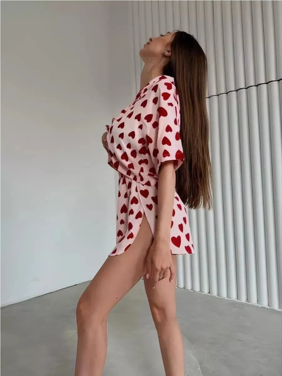 Elegant Love Print Short-Sleeved Slit Shorts Pajamas Set