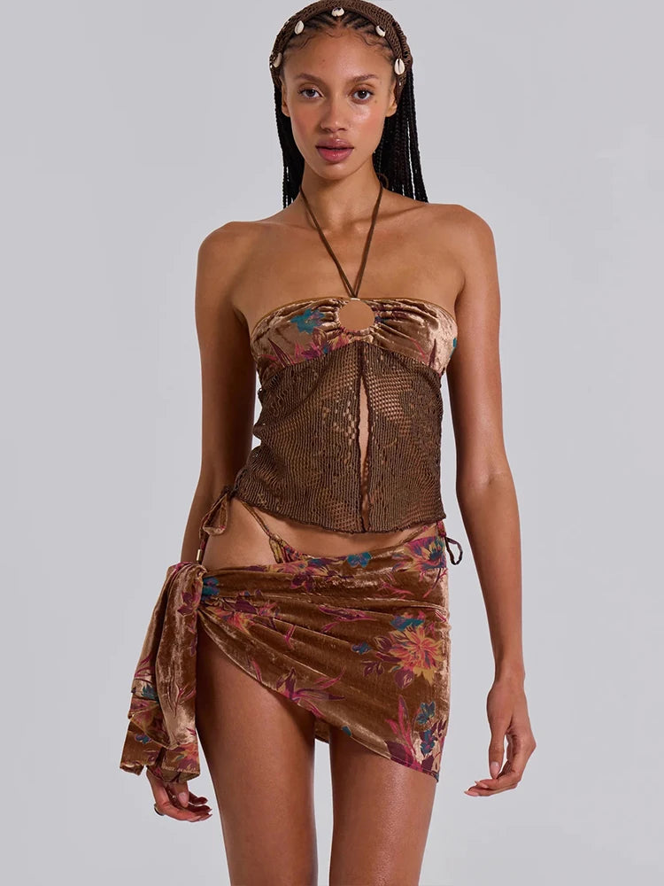 Elegant Weird Puss Halter Knit Patchwork Flower Print Three Piece Set