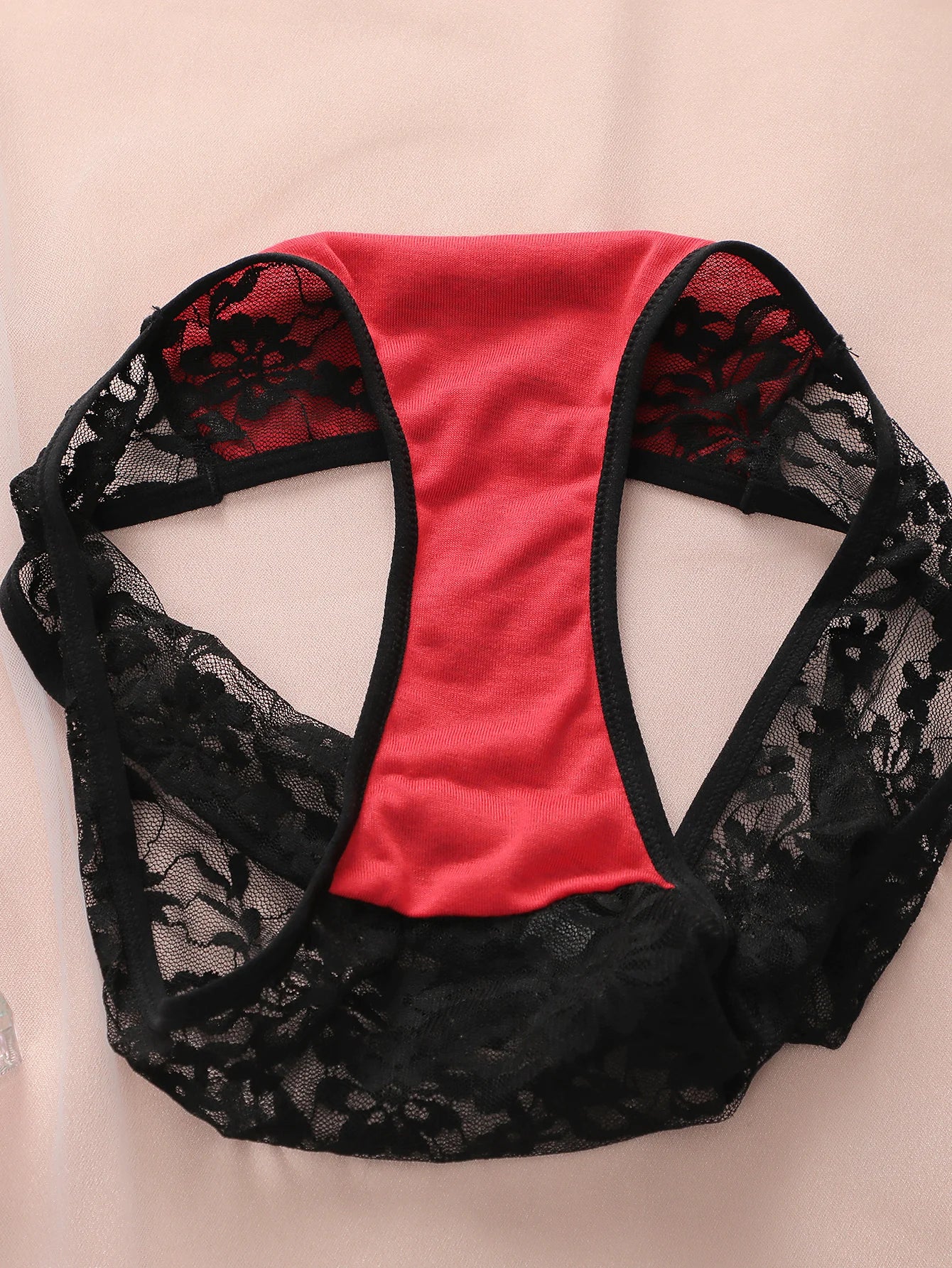Gathering Anti Sagging Lace Flower Contrasting Design With Double Buckle Adjustable Bra