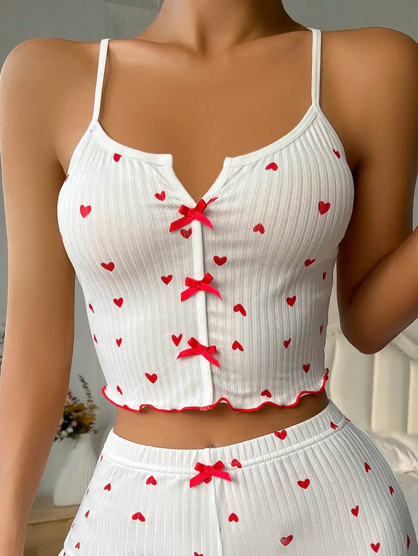 Lingerie Lace Patchwork Heart Print Bowknot Decoration Sleeveless V-Neck Cami Sleepwear Set