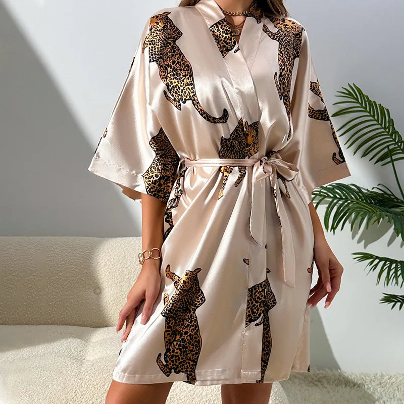 Luxury Cartoon Print Bathrobe Smooth Soft Half Sleeve Nightgowns