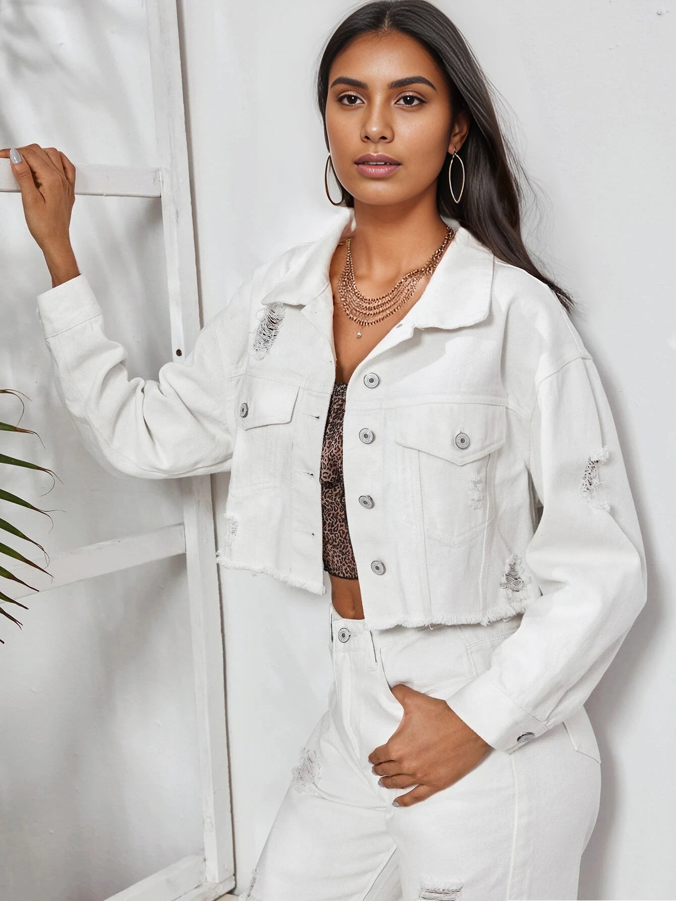 MADDEN KNIT RIPPED SLEEVE DENIM JACKET - WHITE