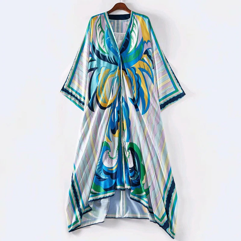 Plus Size Batwing Sleeve Totem Print V-Neck Loose Robe Dress