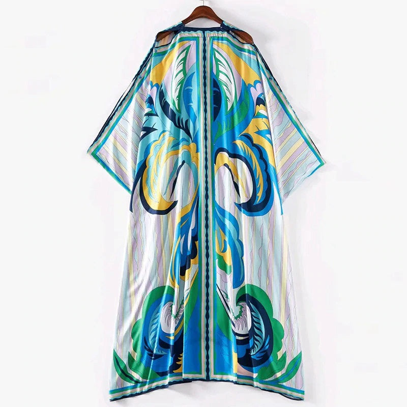Plus Size Batwing Sleeve Totem Print V-Neck Loose Robe Dress