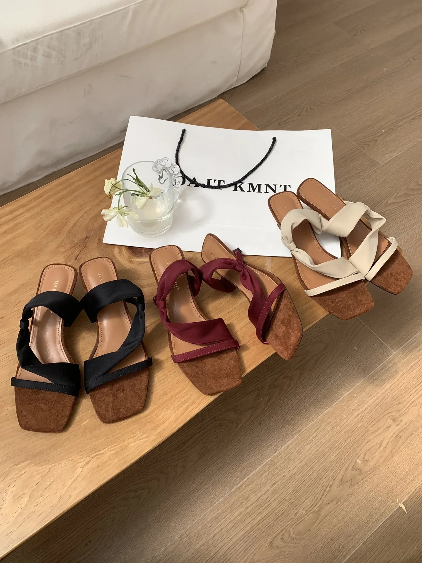 Low Shoes Rome PU Fabric Hoof Heels Silk Low Shoes Hoof Heels Silk Rome Fabric