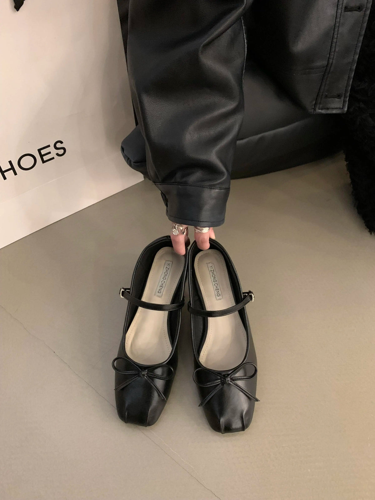 French Flat Bottomed Mary Jane Single Shoe Shoes and Autumn Korean Version Silver Casual Shoes