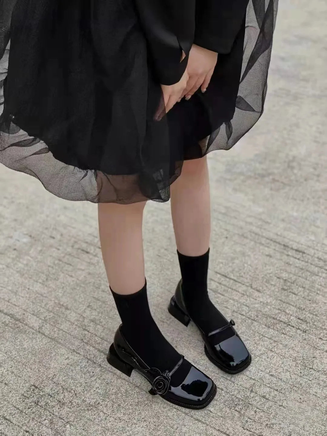 rose flower patent leather shoes woman brand sqaure toe pumps thick heel button strap mary janes talons hauts
