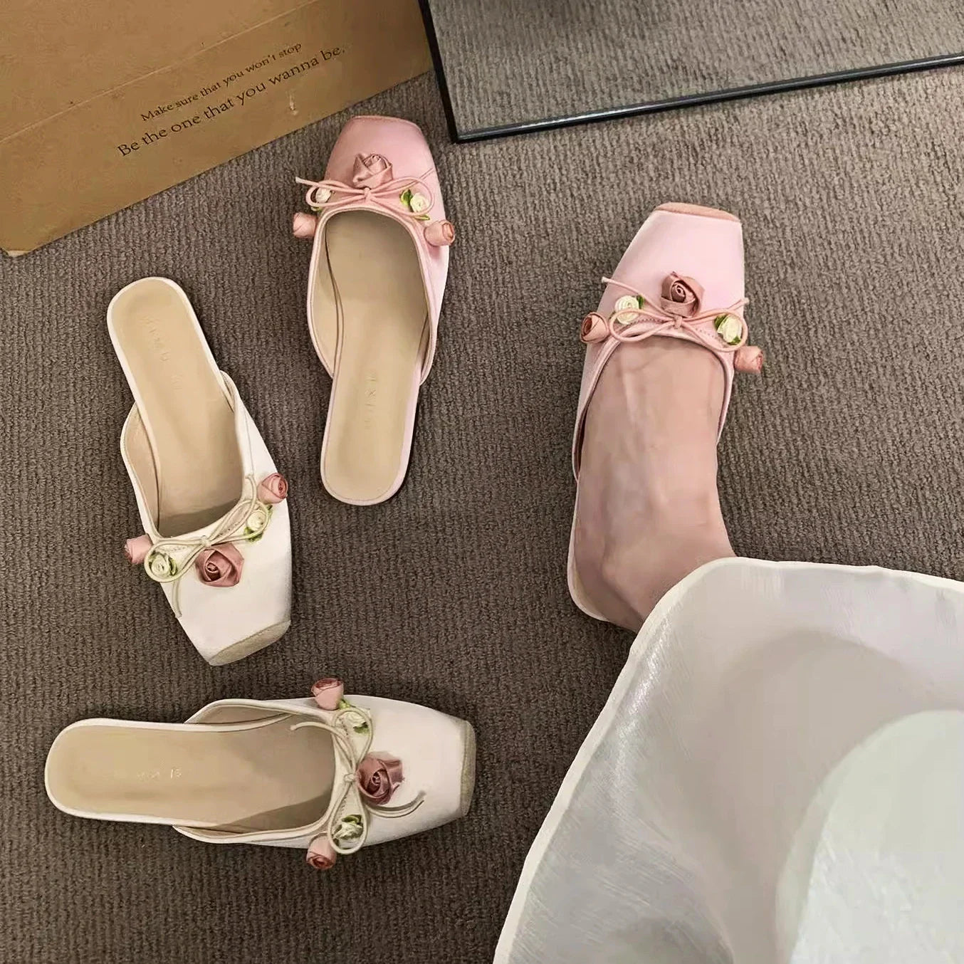 Satin Flower Slippers Non-slip Casual Slide Comfy Light Ethnic Style Sandals Flat Floral Mule Shoes