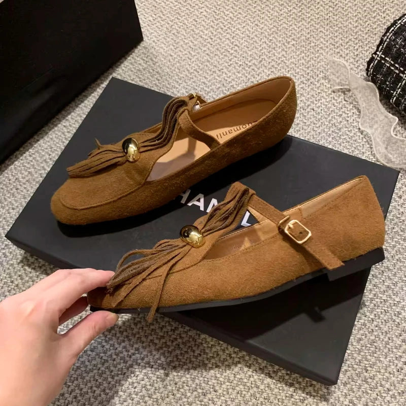 Metal Decoration Tassel Design Flats Comfortable Faux Suede Soft Sole Loafers Retro T Strap Buckle Mary Jane Shoes