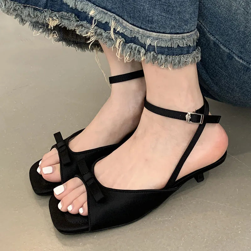 Black Footwear Thin Heels Shoes Butterfly-Knot Shallow Heels Shoes Sandals