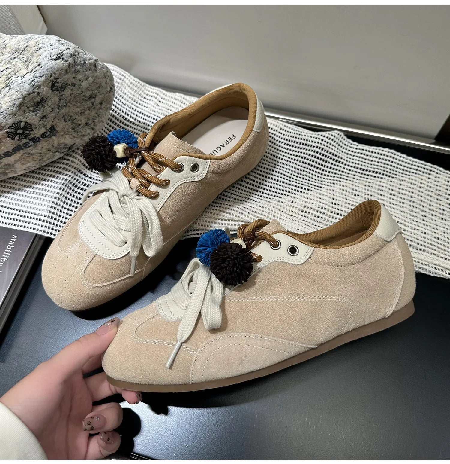Retro Sporty Thick Bottom Breathable Heightening Shoes Vintage Dequn Round Toe Low Heel Comfortable All Season Shoe