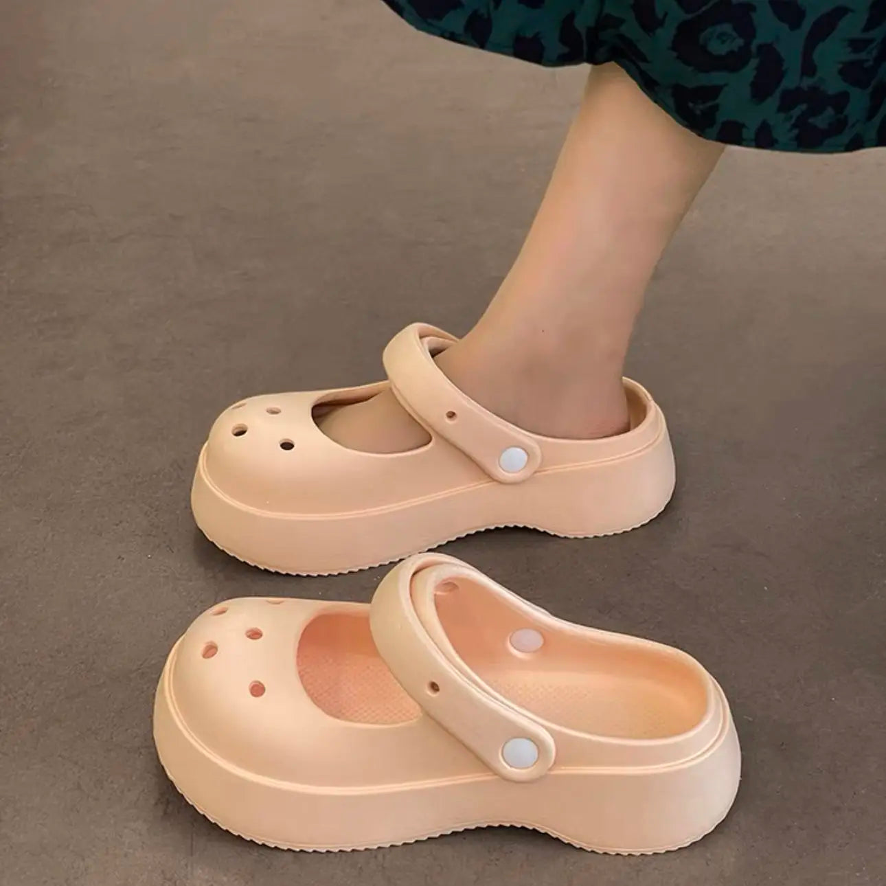 Platform Kawaii Slides Shoes Cute White Slippers and Sandals on Beach Thick Normal Top Designs Vip 39
