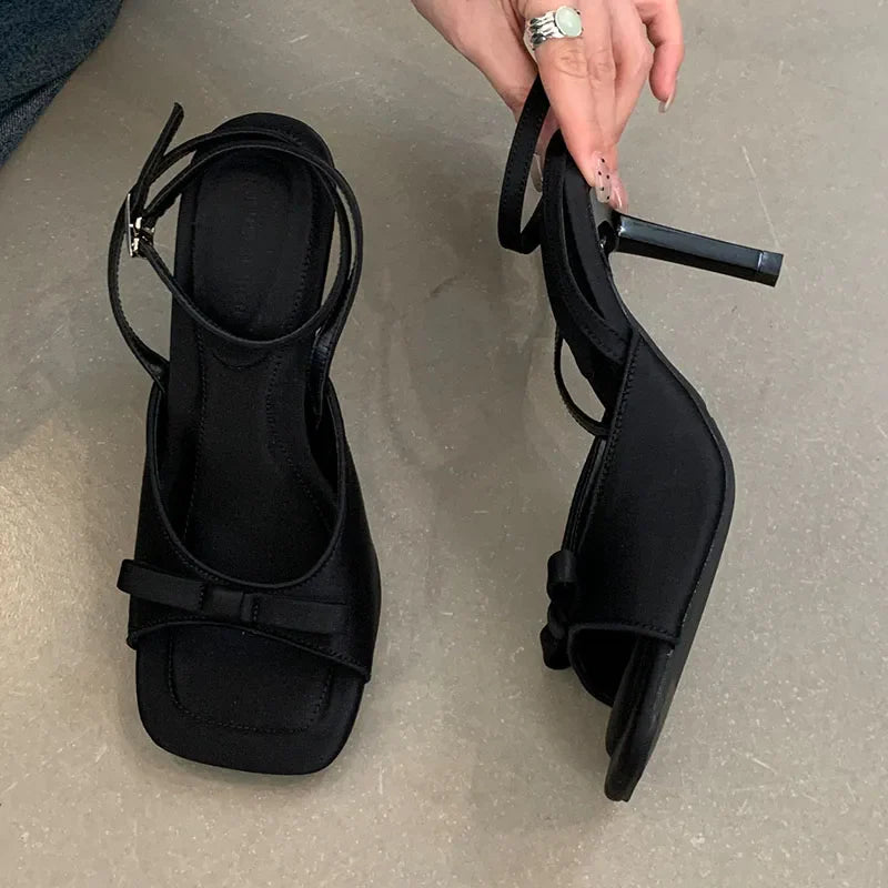 Black Footwear Thin Heels Shoes Butterfly-Knot Shallow Heels Shoes Sandals