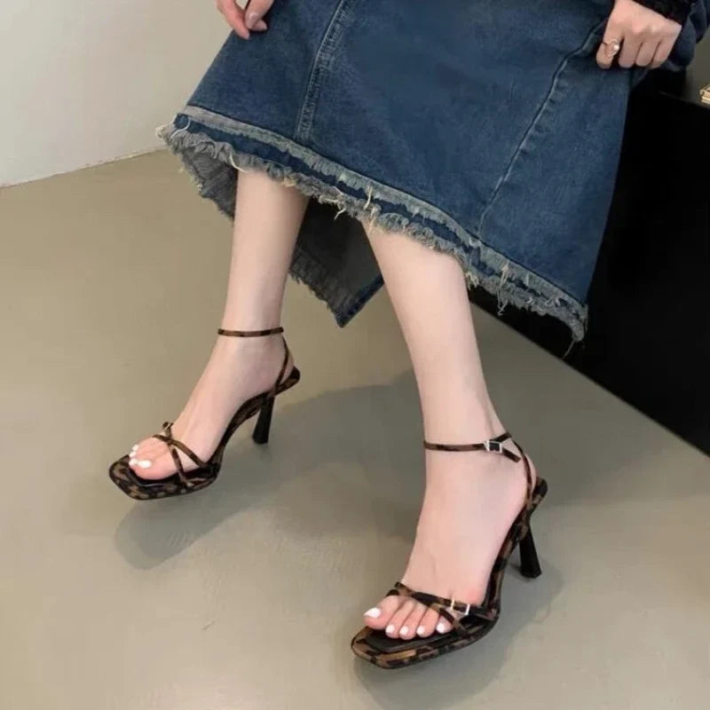 Hollow-out Thin High Heel Sandals Open-toe Formal Sandals Woven Style Causal Shoes