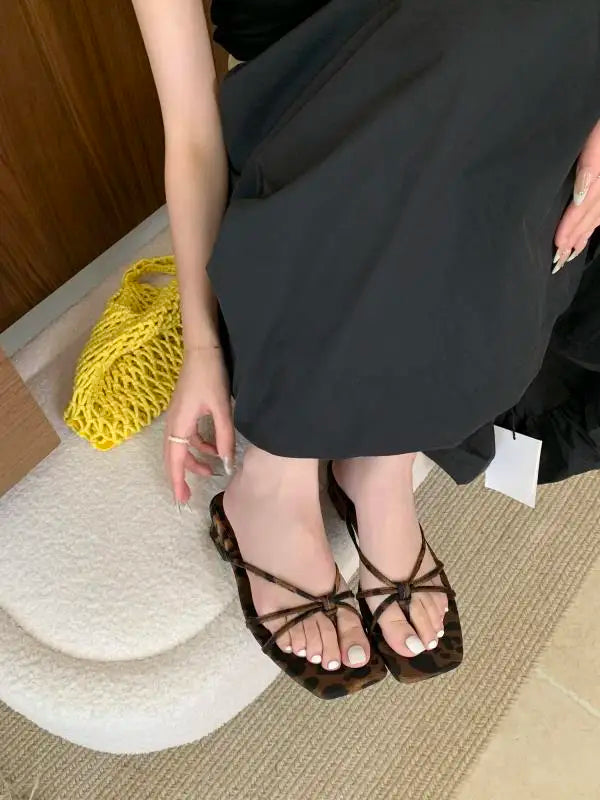 Rubber Flip Flops Leopard Shoes Clogs Woman Cross-Tied Slippers Square Toe Slides Hawaiian Beach Soft Block l