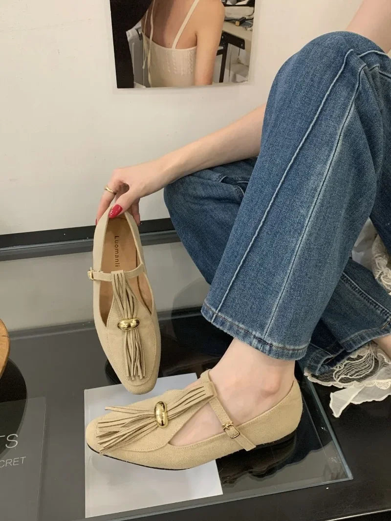 Metal Decoration Tassel Design Flats Comfortable Faux Suede Soft Sole Loafers Retro T Strap Buckle Mary Jane Shoes