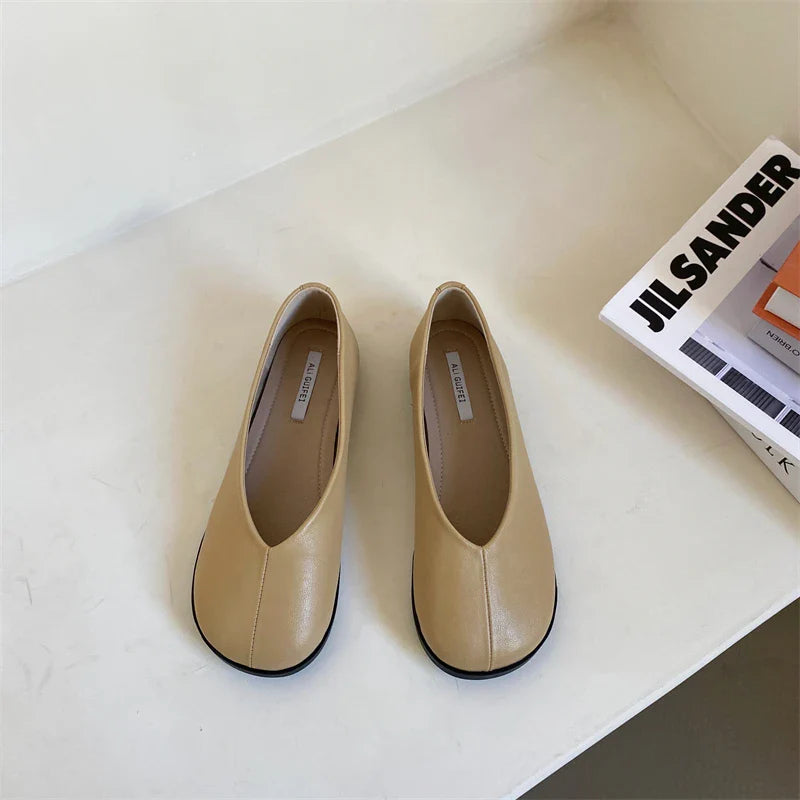 Retro Round Toe Loafers Solid Leather Flats Shallow V-Open Boat Mocasines Femmes Comfy Slip On Daily Walking Shoes Ladies