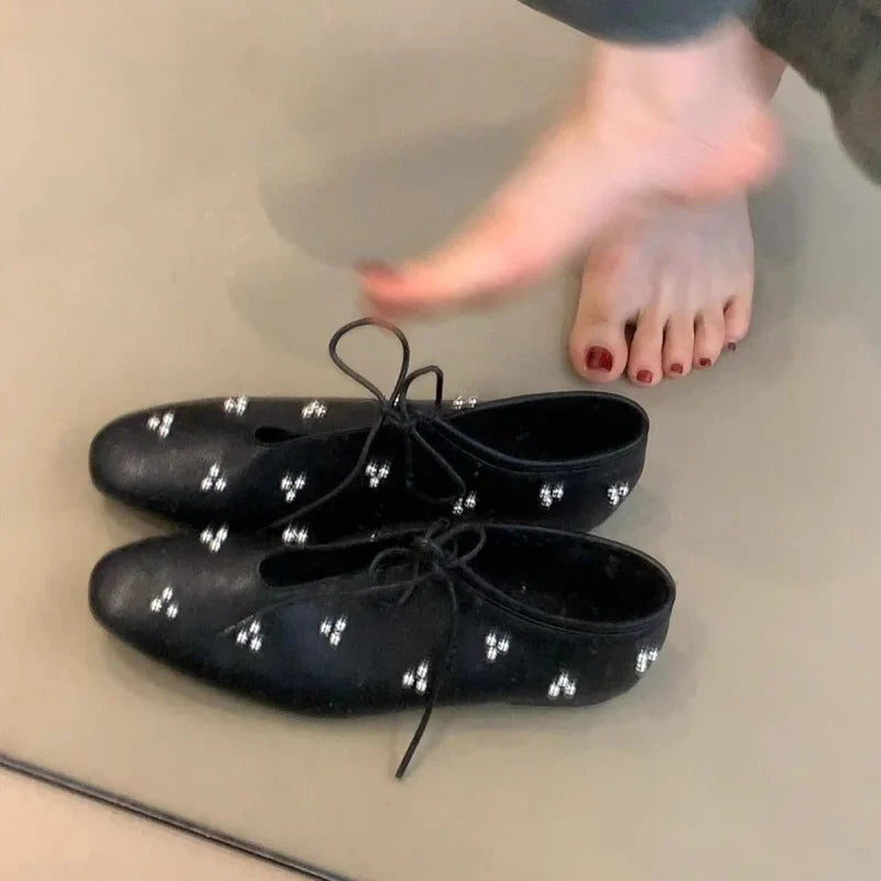 Metal Rivet Decoration Shallow Mouth Ballet Flats High Quality Soft Bottom Lacing Flat Shoes Casual Comfy Shoes