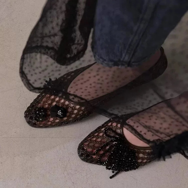 style pointed-toe open-toe sandals with flat sole
