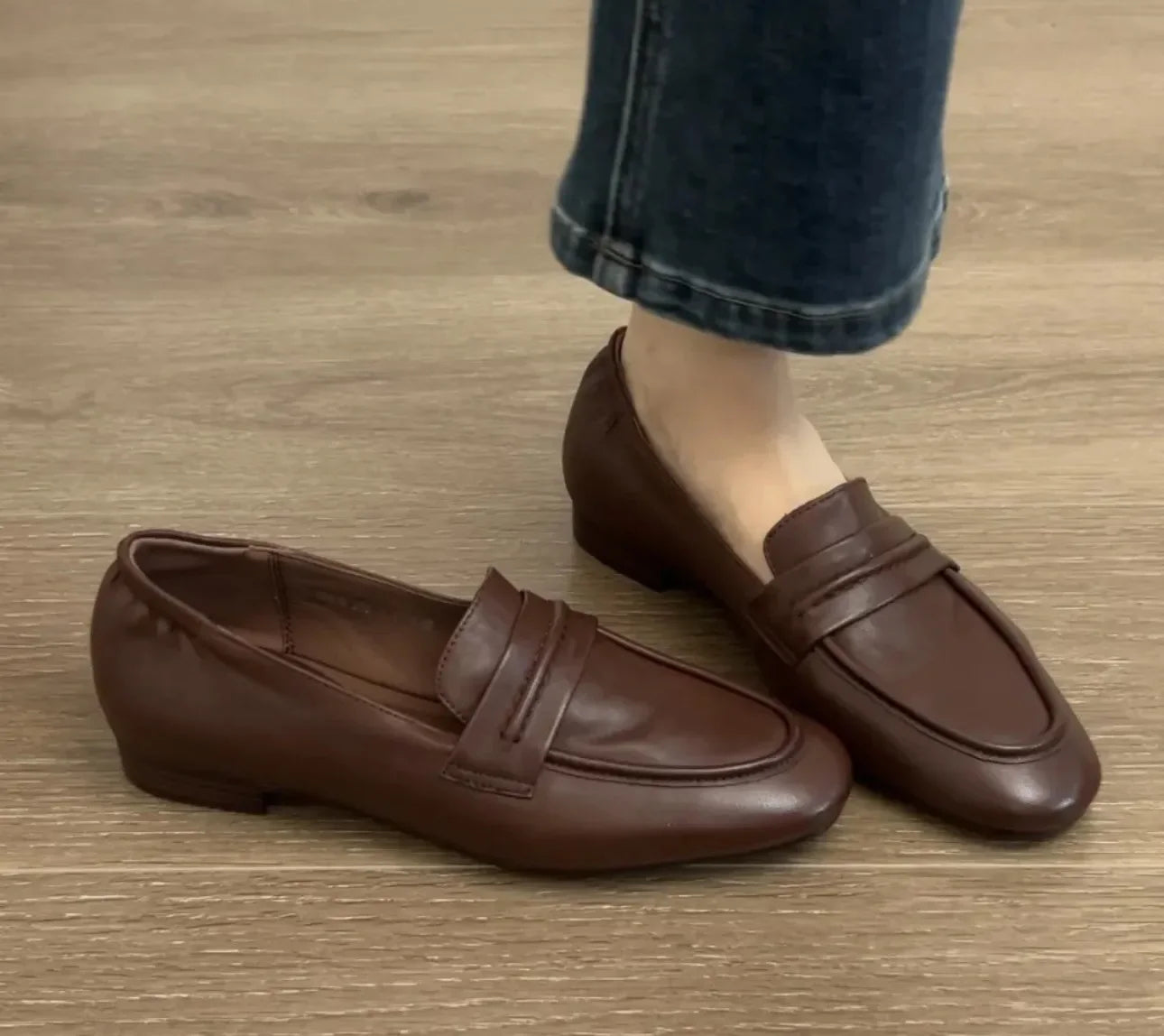British Style Casual Lightweight Flat Shoes Office Retro Leather Loafers Flats
