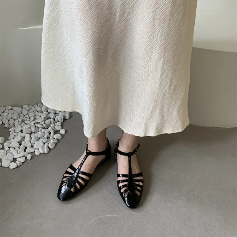 T-strap Rome Flat Sandals Hollow Out Vintage Mary Janes Shoes Pu Leather Holiday Elegant Gladiator Sandals