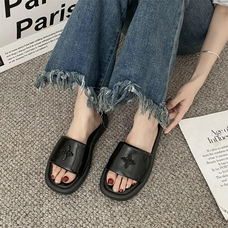 Soft Sole Slip-on Slippers Casual Flat Shoes Slipper Casual Flip Flops Ladies