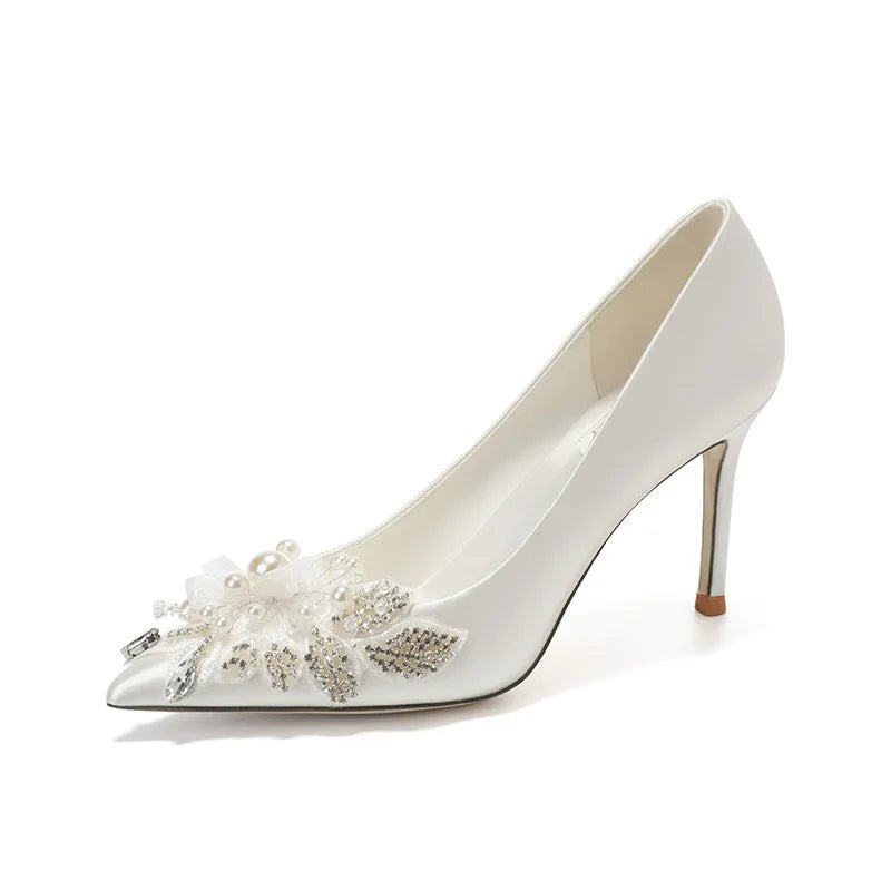 Bride Shoes Crystals Flowers White High Heels Hand-embroidered Pearl Flowers Satin Lady Thin Heels