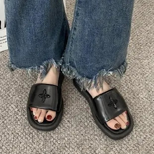 Soft Sole Slip-on Slippers Casual Flat Shoes Slipper Casual Flip Flops Ladies