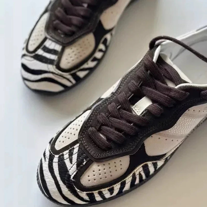 Zebra Stripes Flats Sports Shoes Leather Patchwork Breathable Sneakers Casual Lace Up Comfort Running Shoe