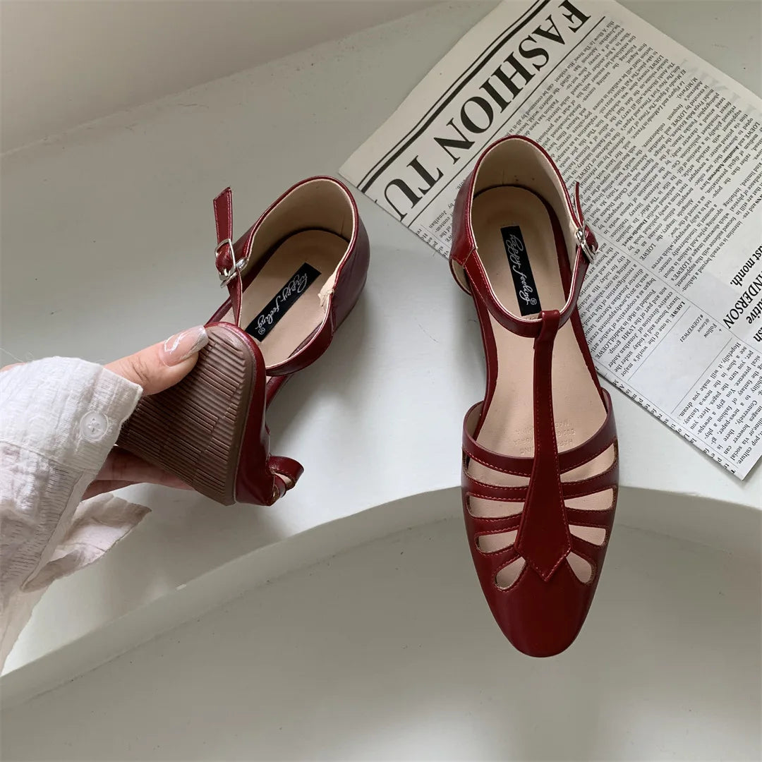 T-strap Rome Flat Sandals Hollow Out Vintage Mary Janes Shoes Pu Leather Holiday Elegant Gladiator Sandals